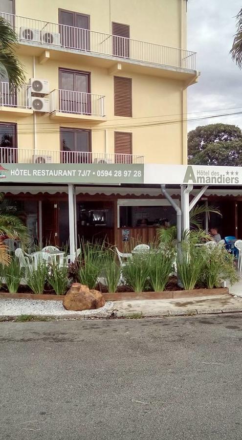 Hôtel Des Amandiers Cayenne Exterior foto